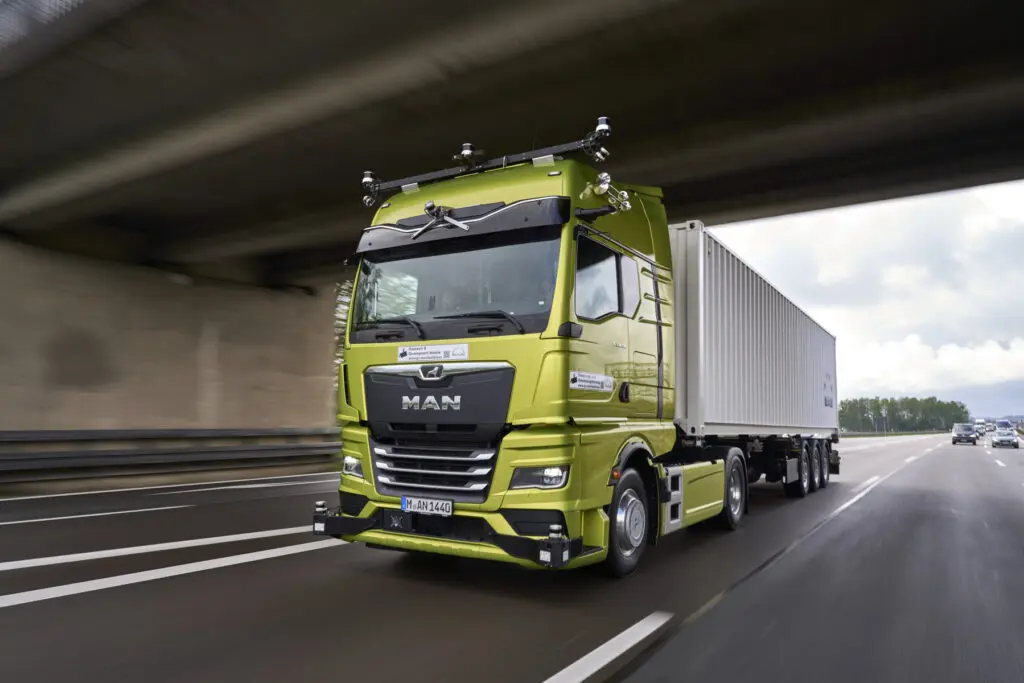 Traton wil met nieuw partnerschap snel autonome MAN’s en Scania’s op de weg zetten featured image