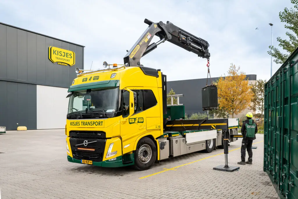 Hijsen maar: custom made Volvo FM voor Kisjes Transport featured image