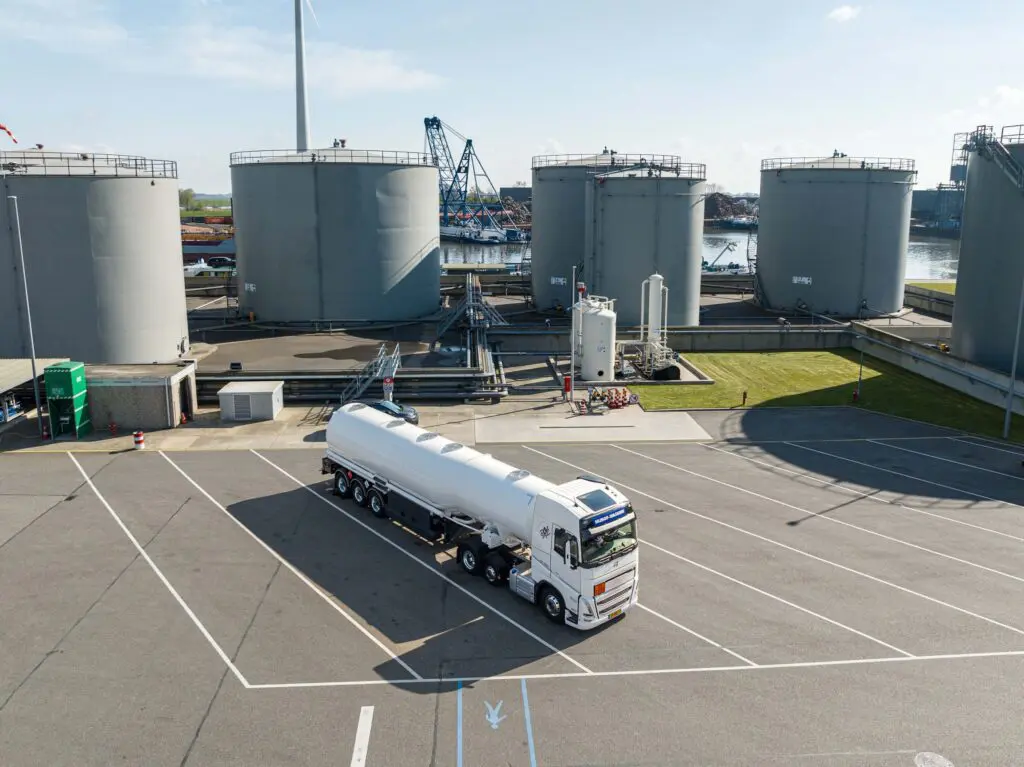 Nijhof-Wassink sleept Shell binnen als nieuwe klant en breidt brandstoflogistiek uit featured image