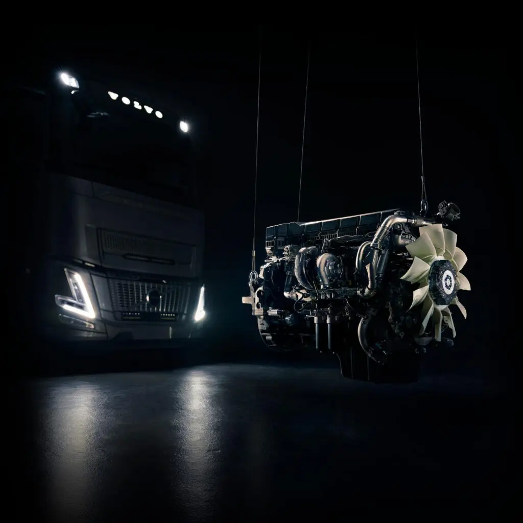 Volvo Trucks investeert miljard euro en ziet toekomst in nieuwe verbrandingsmotoren featured image