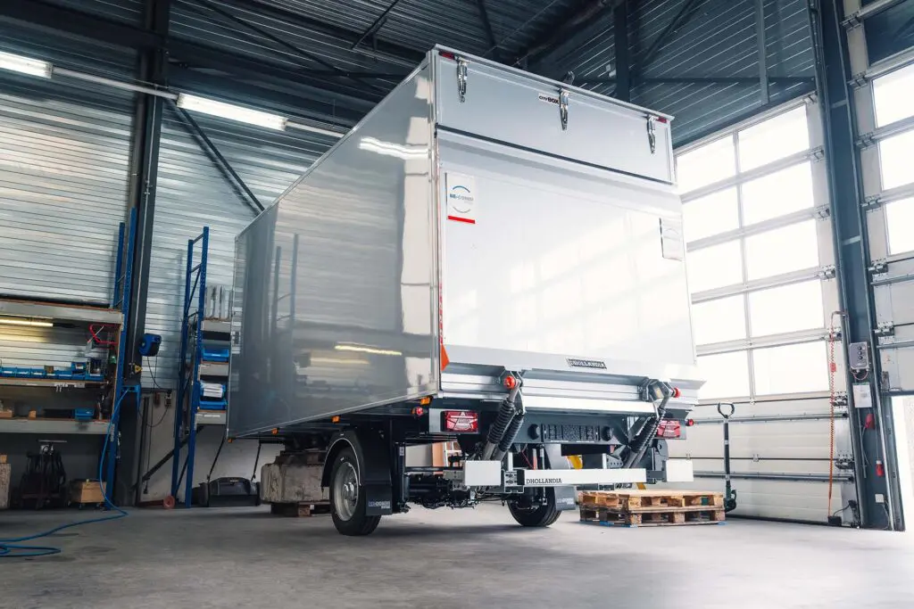BE-Combi tilt de montage van voertuigopbouw naar hoger niveau featured image