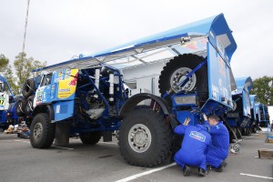 AUTO - DAKAR 2015 SCRUTINEERING