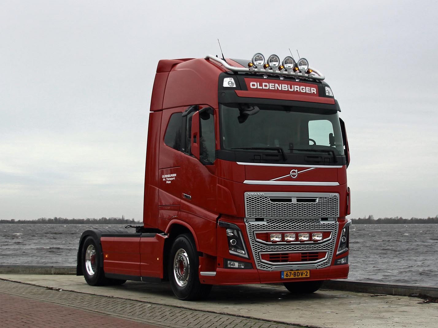 Fraaie Volvo FH16 750 voor Oldenburger Transport • TTM.nl