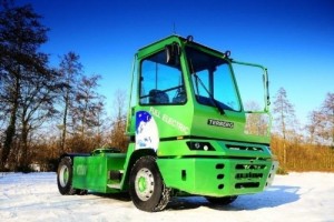 Electric terminal tractor