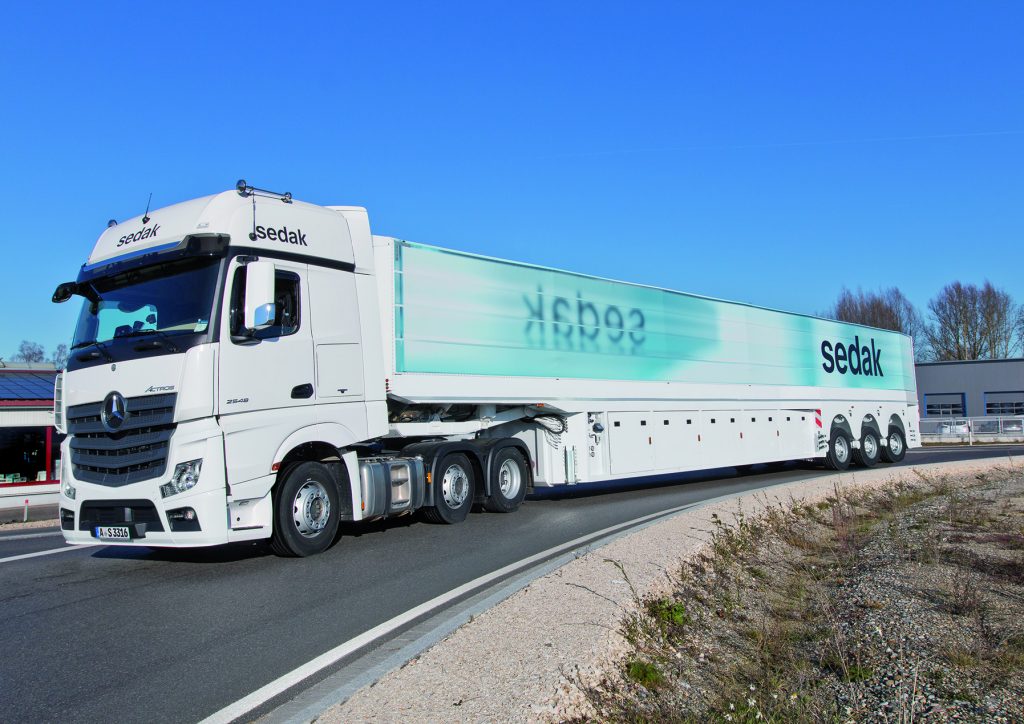 23 meter lange glastrailer voor Sedak featured image