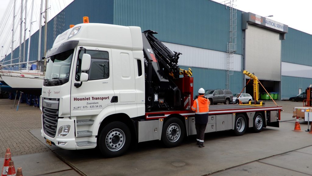 DAF CF met HIAB kraan voor Houniet featured image