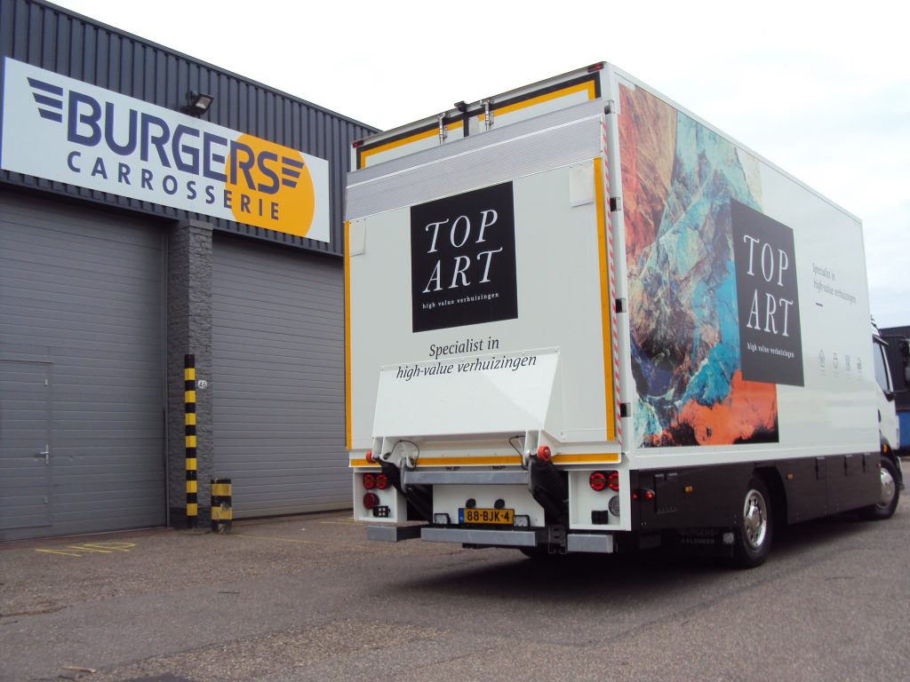 Foto’s: Burgers levert nieuwe bakwagen aan Top Art featured image