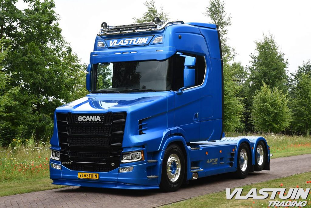 Foto’s: Vlastuin serveert T bij de Scania S730 featured image