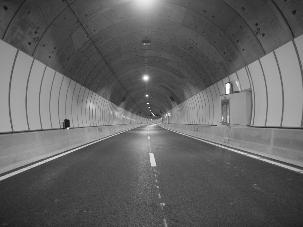 Wie is er nou verantwoordelijk voor ‘te hoge vrachtwagens’? featured image