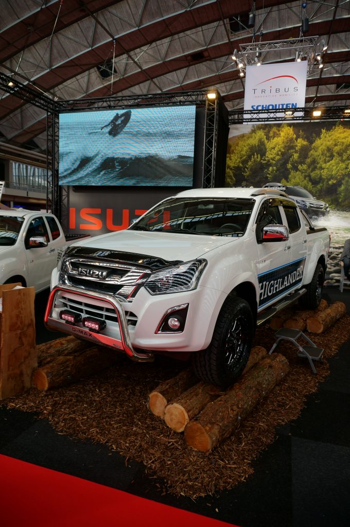Isuzu showt D-Max Highlander featured image