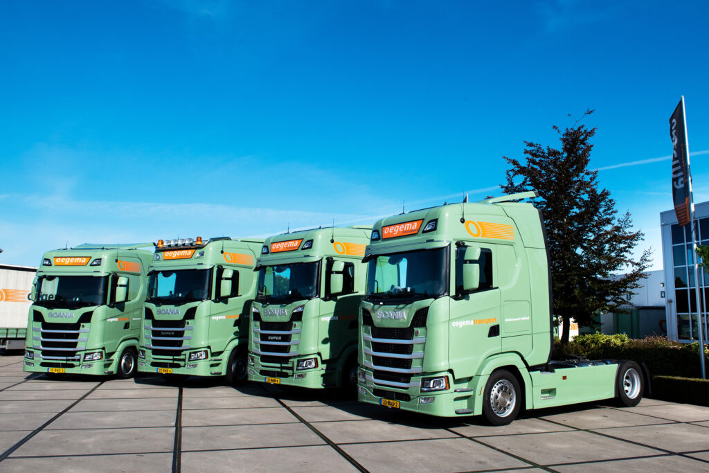 Vier nieuwe Scania’s S450 voor Oegema Transport featured image