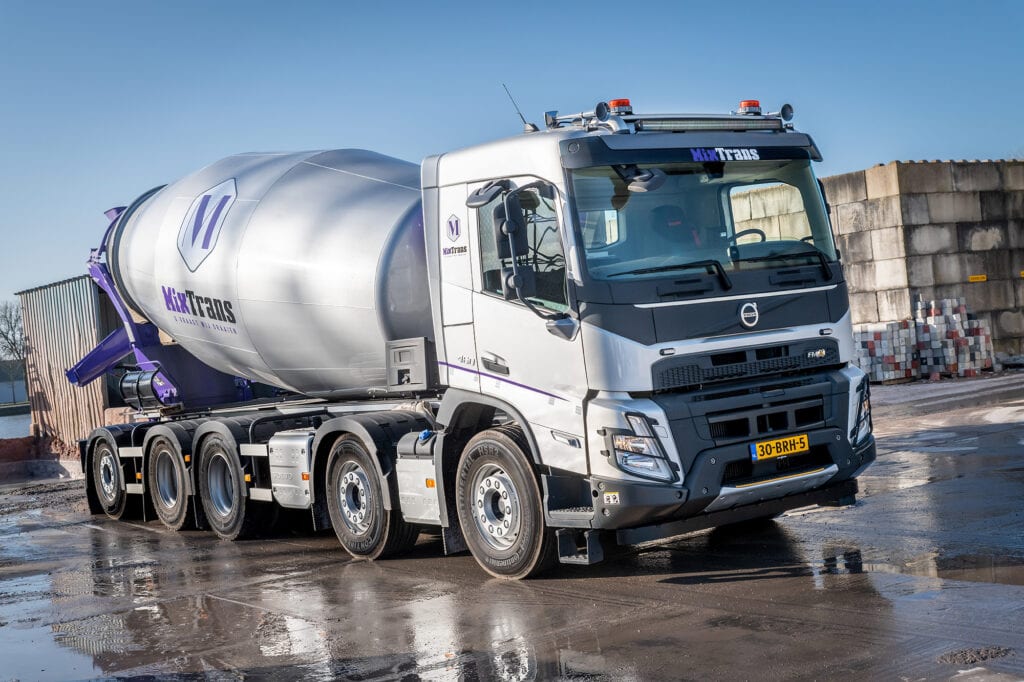 Foto’s: MixTrans heeft primeur nieuwe Volvo FMX featured image