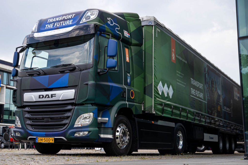 Zelfs het leger gaat met een elektrische truck rijden featured image