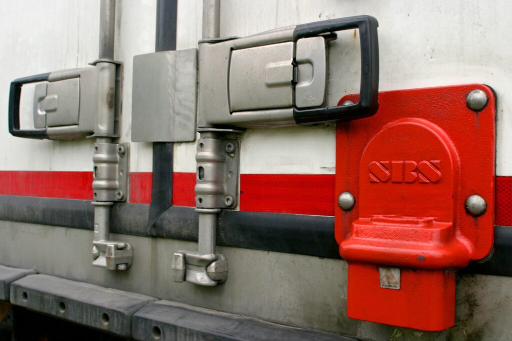 Dekt een CMR en AVC verzekering de schade? Nou, niet altijd en dan wordt het duur… featured image