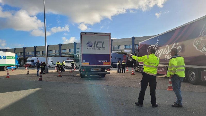 Sierteelt wil geen drugs en wapens tussen de bloemen featured image