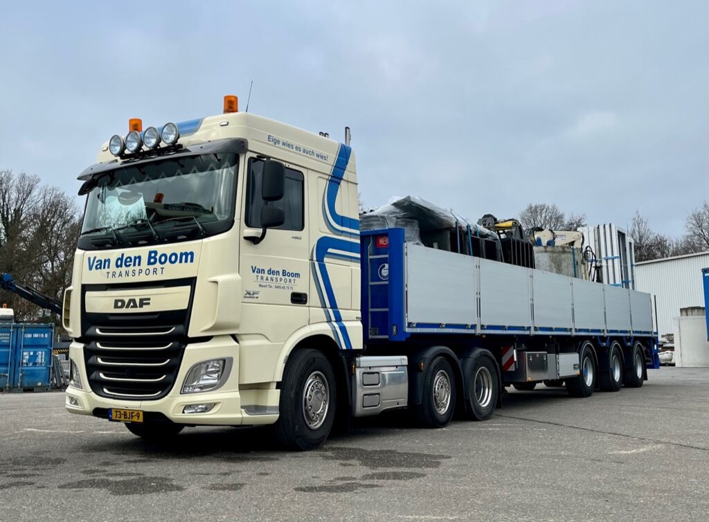 Twee Pacton kraanopleggers voor Van den Boom featured image
