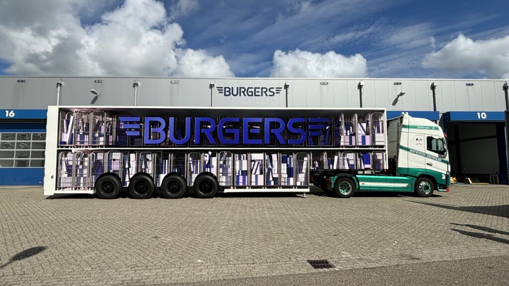 Burgers showt Scandinavische en Japanse Double Deck trailer op IAA featured image