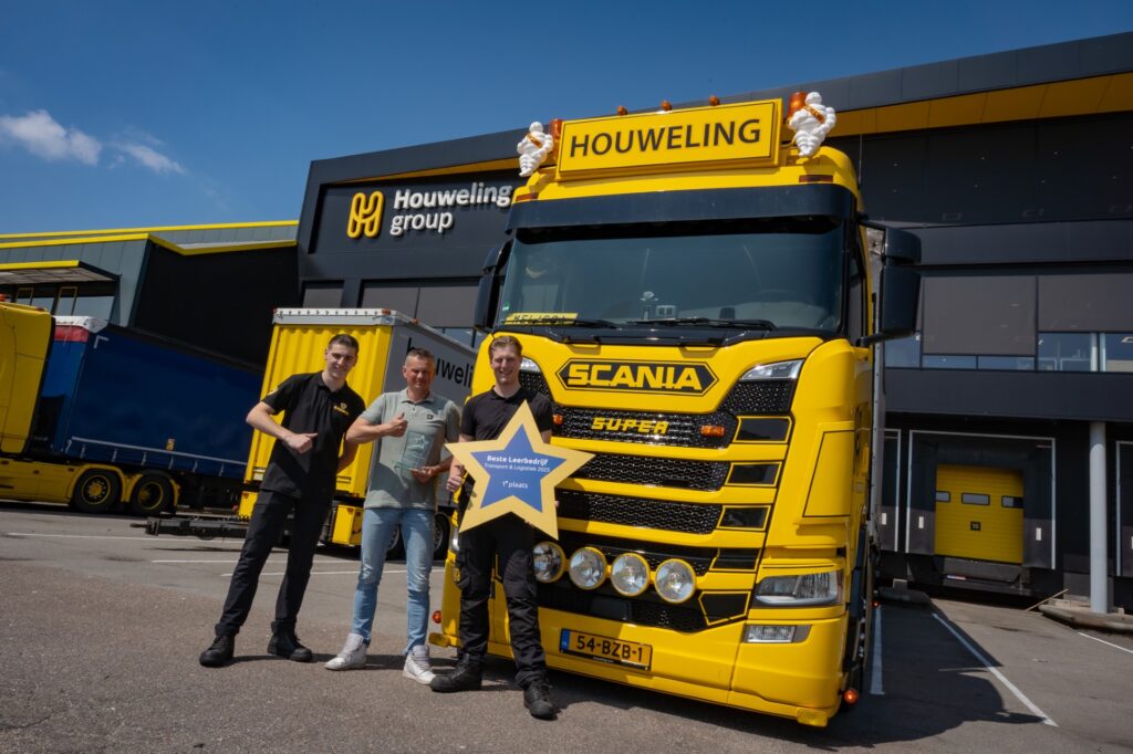 Leren in transport en logistiek doe je het beste bij Houweling Group featured image