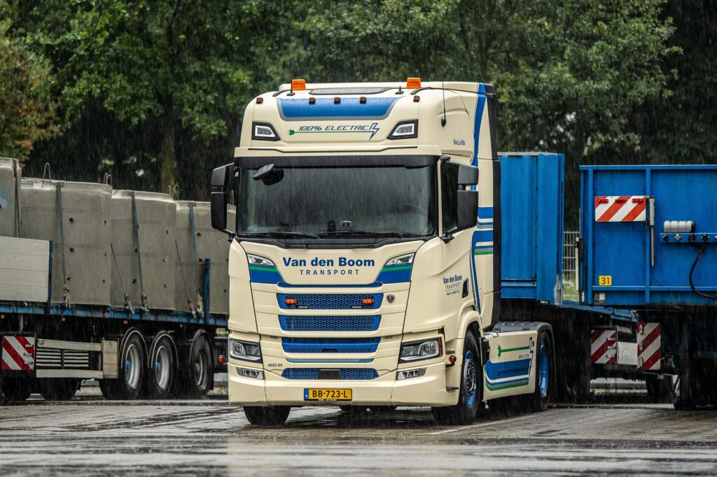 Elektrische Scania Van den Boom Transport zorgt voor zero-emissie bouwlogistiek featured image