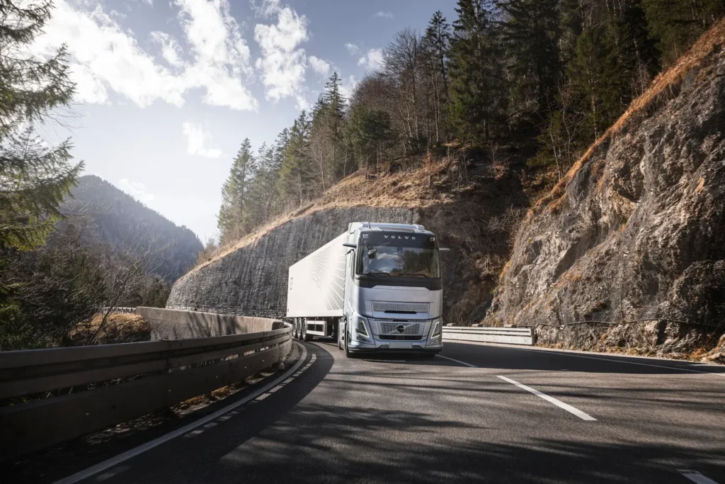 Volvo introduceert start-stop technologie voor FH featured image