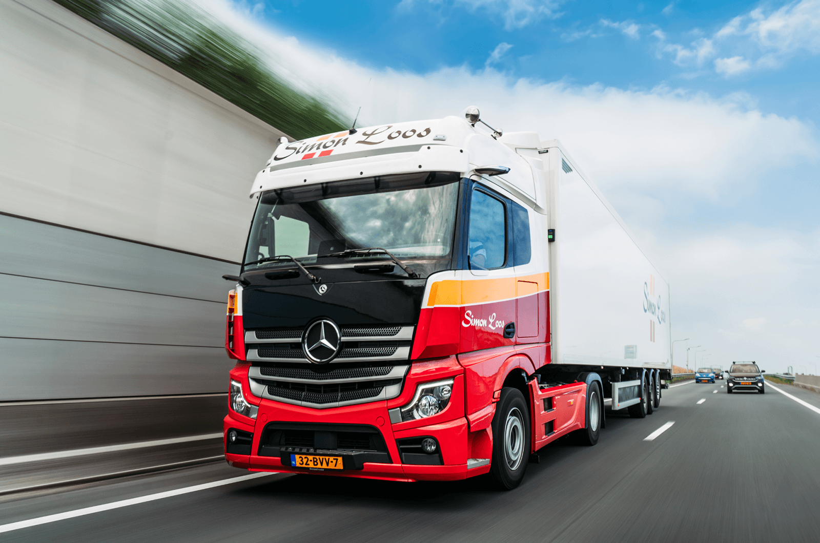 Simon Loos gaat diepvries voor Plus rijden vanuit nieuwe vestiging in Barneveld